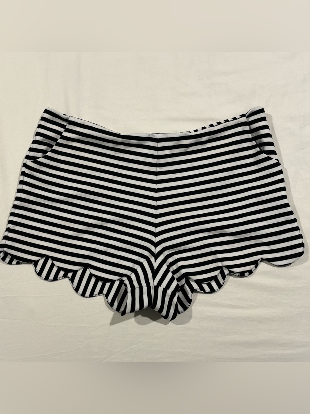Love Tree Black and White Striped Scallop-Hem High-Waist Shorts
